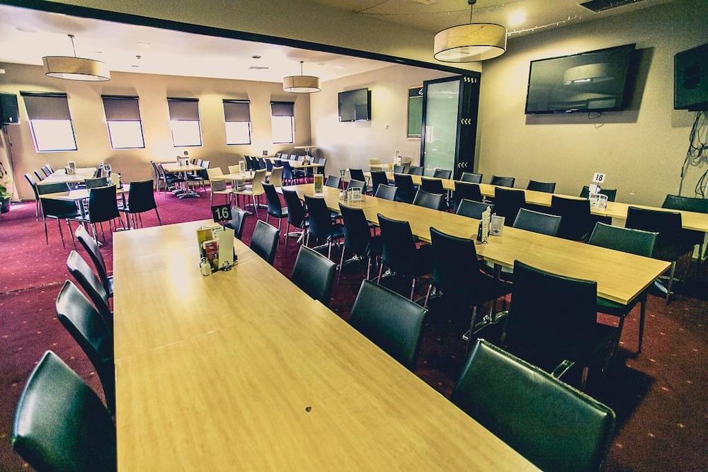 Best Western Blackbutt Inn New Lambton Exterior photo